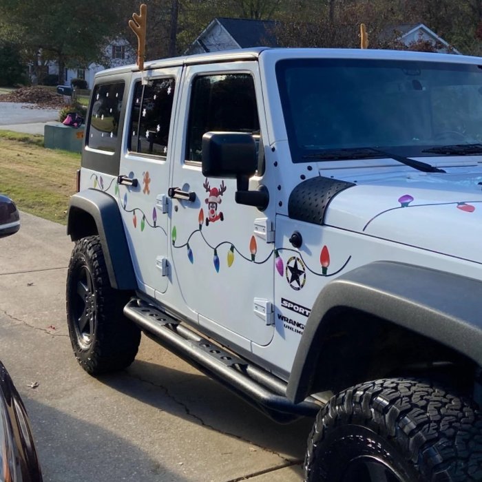 TODAY 48% OFF - Magnet Reflective Light Bulb Decorations