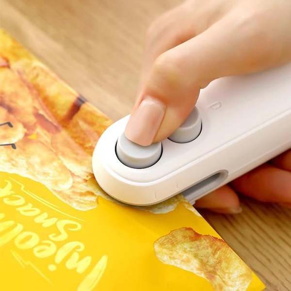 Last Day 49% OFF-Snacks Mini Bag SealerBUY 2 SAVE 5 % & FREE SHIPPING