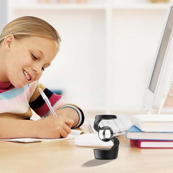HOT Sale 49% OFF - Gravity Defying Kinetic Desk Toy