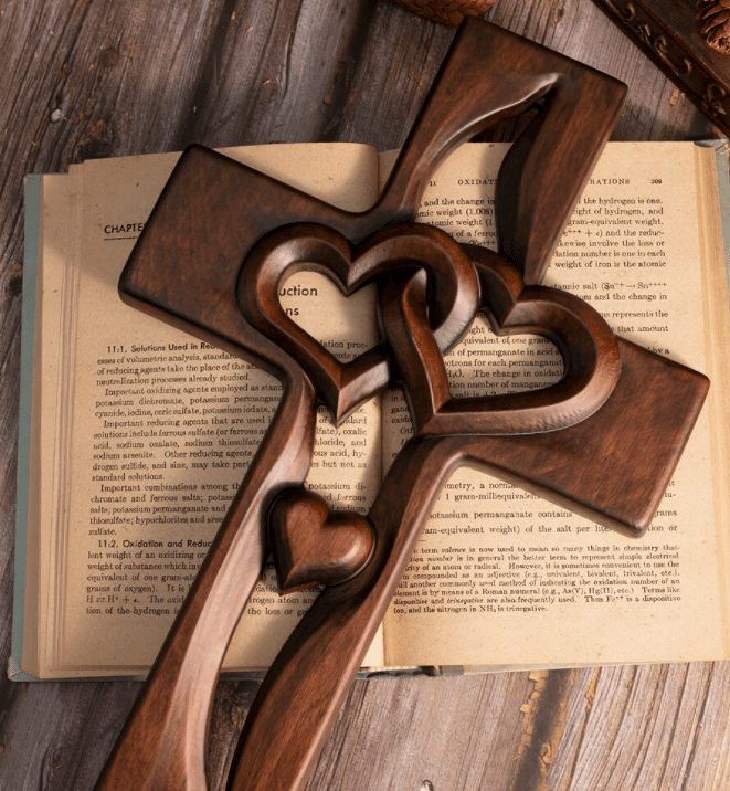 Last Day Clearance Event Sale 49% OFFIntertwined Heart Wooden Cross