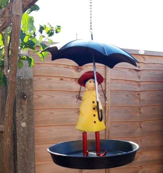 Bird Feeder Metal Hanging Chain Girl and Umbrella Bird Feeder for Wild Birds