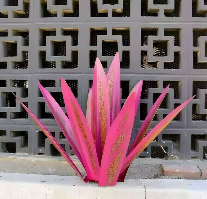 Anti-rust Metal Tequila Agave Plant