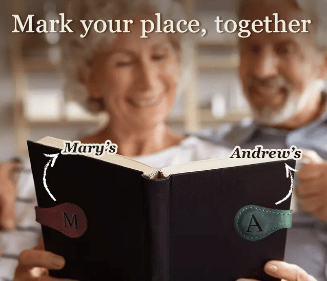 TimelessMark–Personalized Magnetic Leather Bookmark