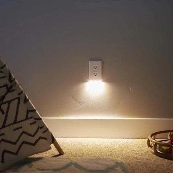 Outlet Wall Plate With Night Lights-No Batteries or Wires