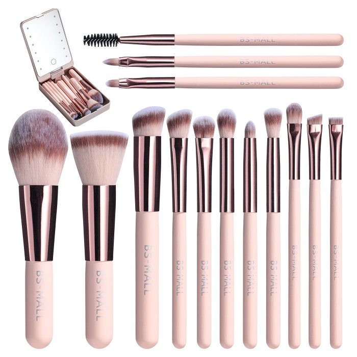 Travel Makeup Brush Set With LED Light Mirror (14PCS Brushes And Free Makeup Sponge)