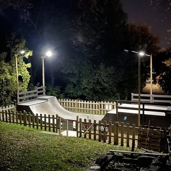 SOLAR LED LAMP 6000 LUMENS