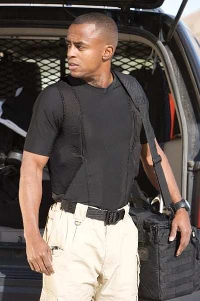 MEN/WOMEN'S CONCEALED HOLSTER T-SHIRT