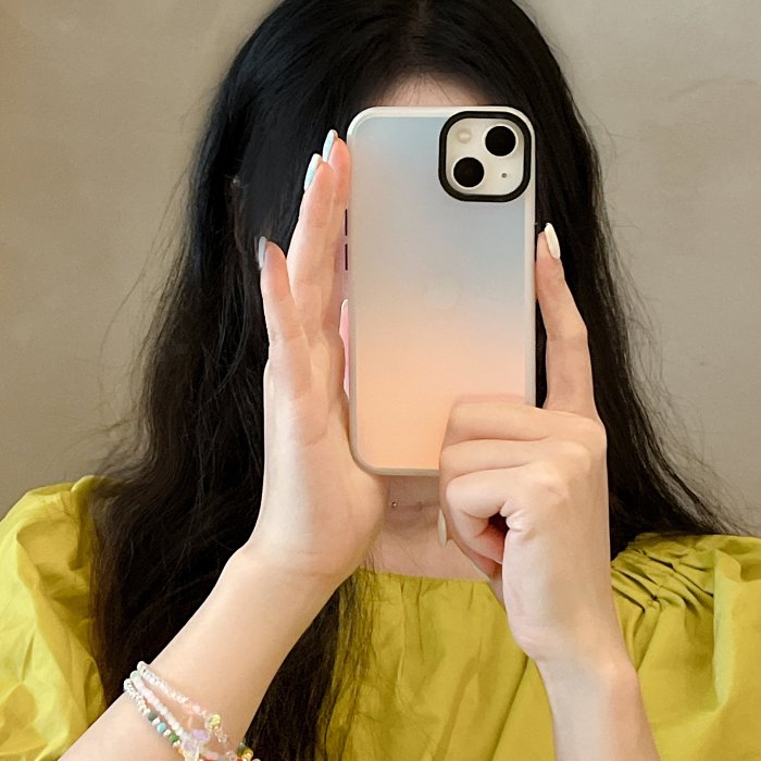 Hot SaleGradient Fluorescent Iridescent Translucent Matte Case