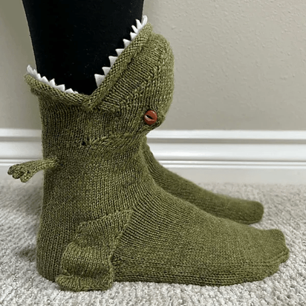 - 3D Knit Crocodile Socks