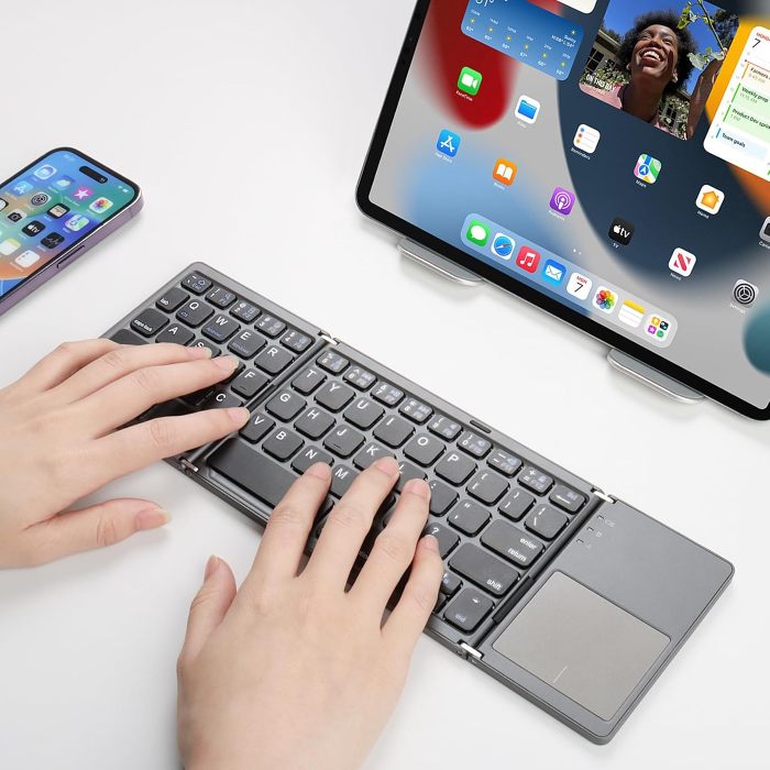 Folding Bluetooth Keyboard with Touchpad