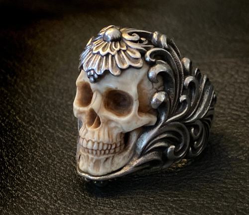 Vintage Polish Floral Armor Antler Skull Ring