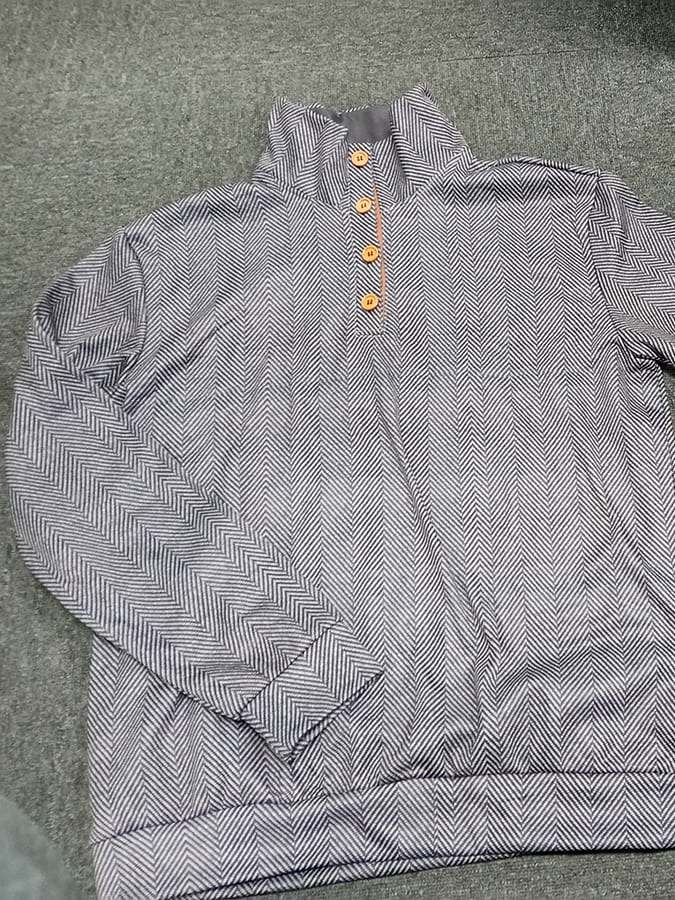 Men's Western vintage style button down sweatshirt with herringbone pattern and stand-up collar