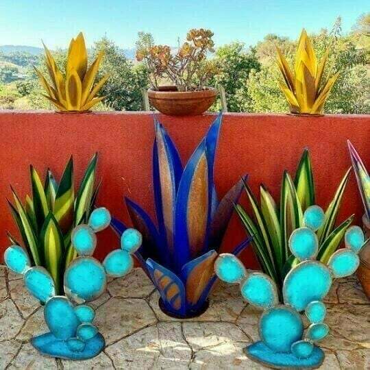 Waterproof Solar Garden LED Agave Lamp
