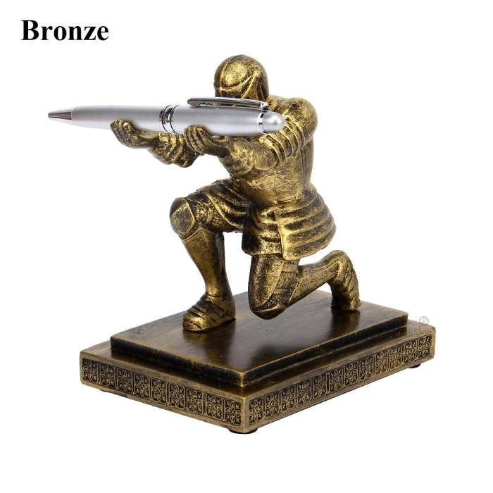 Knight Pen Holder