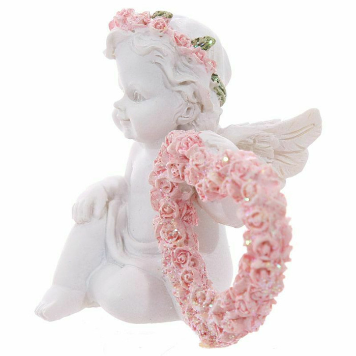 Angel with a rose heart