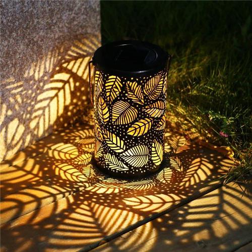 Solar Metal Leaf Pattern Lights Lamp for Courtyard Walkway