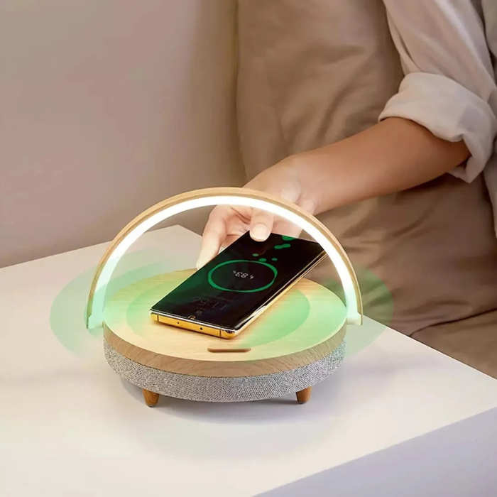 Multifunctional Wireless Charger by Veasoon