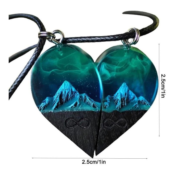 Resin Paired Heart Pendant Necklace Hanging Brings Us Beautiful Love