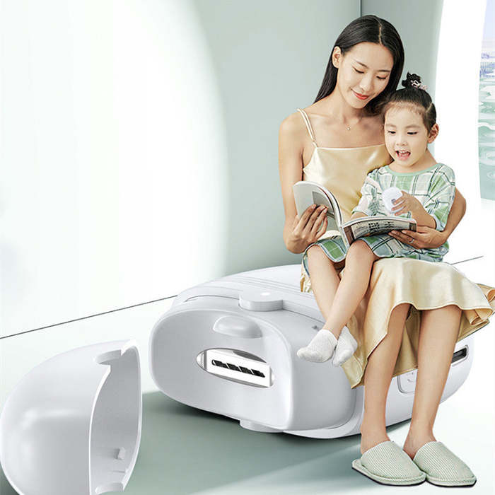 Rechargeable electric nail clippers