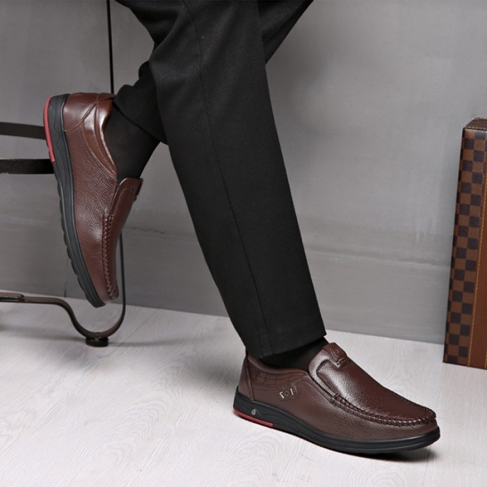 Men’s Comfortable Relaxed Fit Lightweight Breathable Arch Support Cushioned Walking Shoes