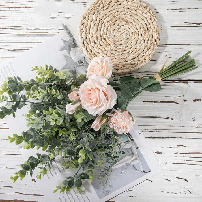Simulated Rose Bouquet