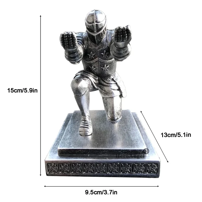 Knight Pen Holder