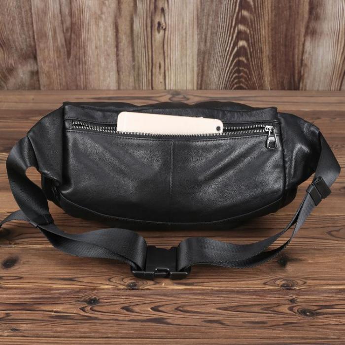 Large Black Leather Fanny Pack Men's Black Chest Bag Hip Bag Large Capacity Waist Bag For Men