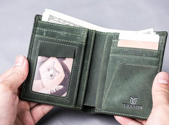 Leather Men Slim Small Wallet Bifold Small Vintage Wallet for Men