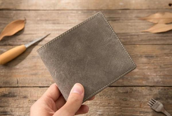 Cool Leather Mens Gray Small Wallet Bifold Vintage Slim billfold Wallet for Men