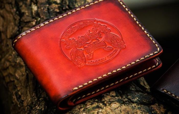 Handmade Leather Chinese Lion Tooled Mens billfold Wallet Cool Leather Wallet Slim Wallet for Men