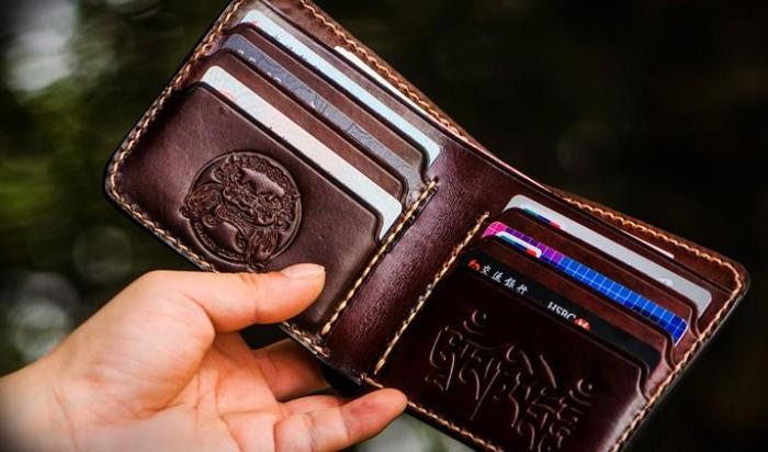 Handmade Leather Chinese Lion Tooled Mens billfold Wallet Cool Leather Wallet Slim Wallet for Men