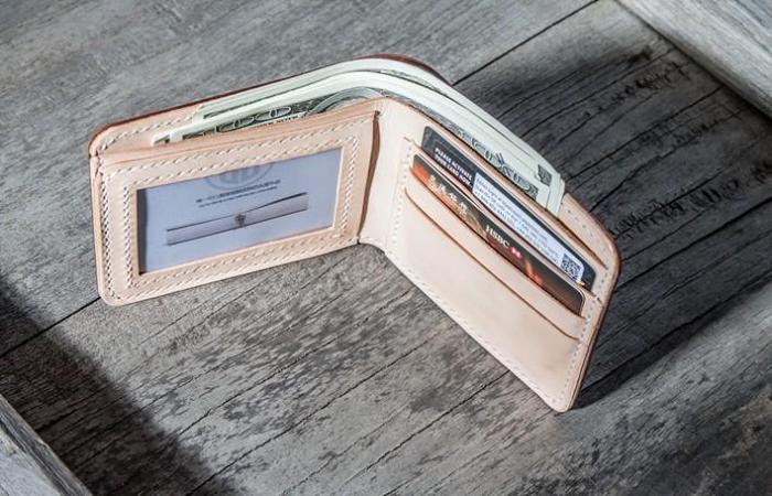 Handmade Vintage Leather Mens Small Wallet Bifold Wallet for Men