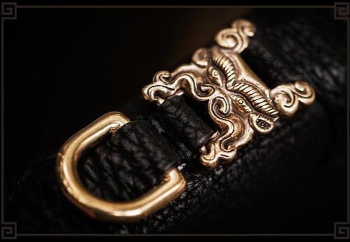 Handmade Leather Small Tooled Mens billfold Wallet Cool Chain Wallet Biker Wallet for Men