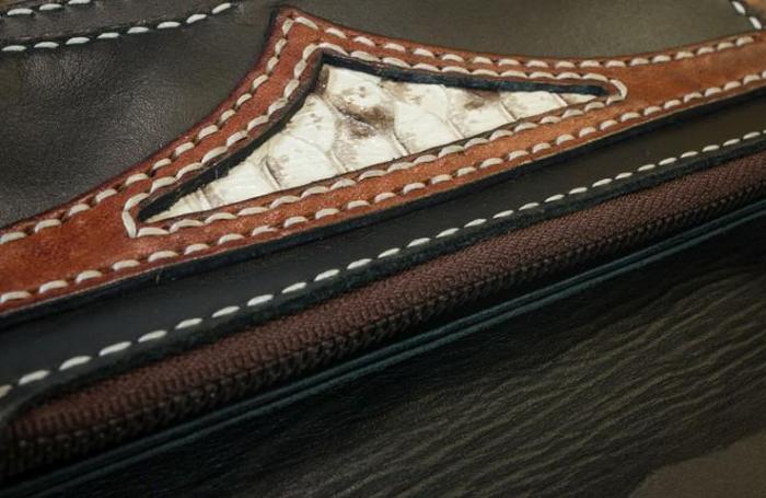 Handmade Leather Mens Cool Tooled Prajna Chain Wallet Biker Trucker Wallet with Chain