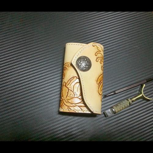 Handmade Leather Tooled Carp Flower Biker Mens Cool Car Key Wallet KeyChain for Men