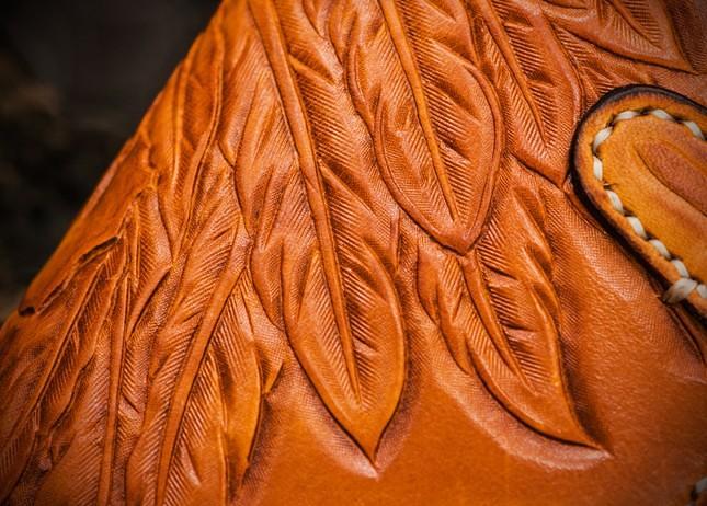 Handmade Leather Tooled Skull Indian Chief Biker Wallet Mens Cool Short Chain Wallet Trucker Wallet with Chain
