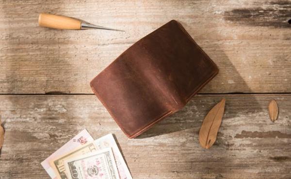 Brown Cool Leather Mens Small Wallet Bifold Vintage Slim billfold Wallet for Men