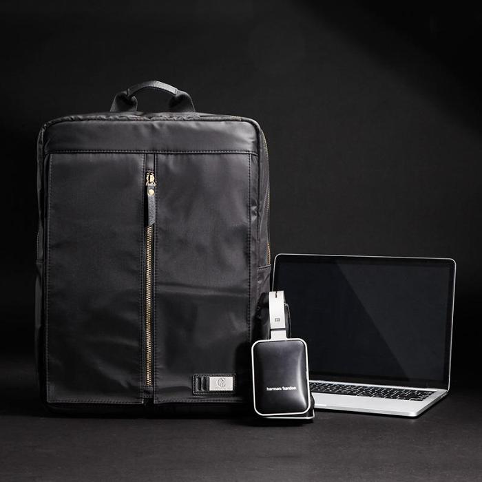 Cool Nylon cloth Men's Black Travel Backpack Large Backpack Laptop Backpack For Men