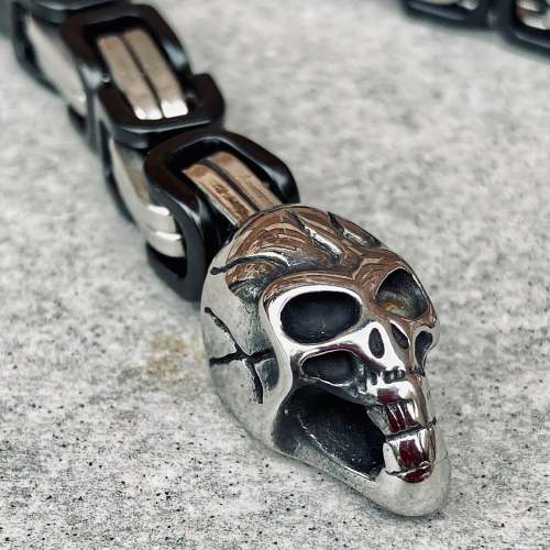 2 Skull - Silver & Black - Deluxe - B93 CLEARANCE