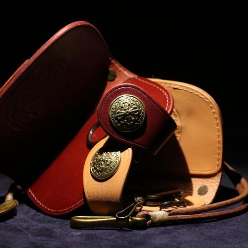 Handmade Leather Short Biker Wallet Mens Cool Car Key Wallet Pouch Car KeyChain for Men