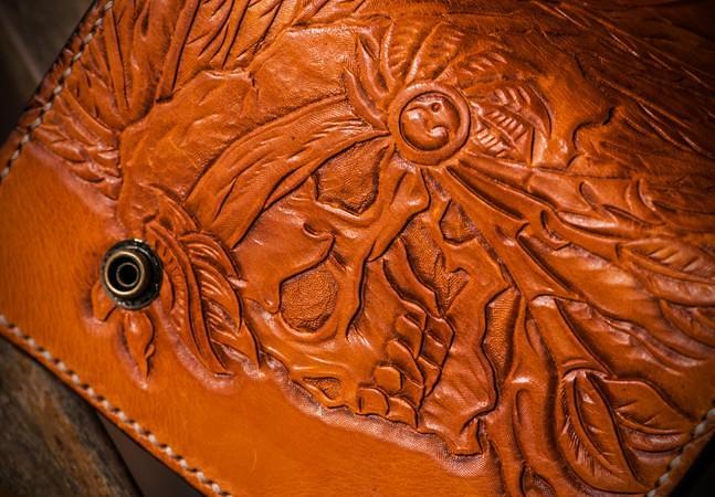 Handmade Leather Tooled Skull Indian Chief Biker Wallet Mens Cool Short Chain Wallet Trucker Wallet with Chain