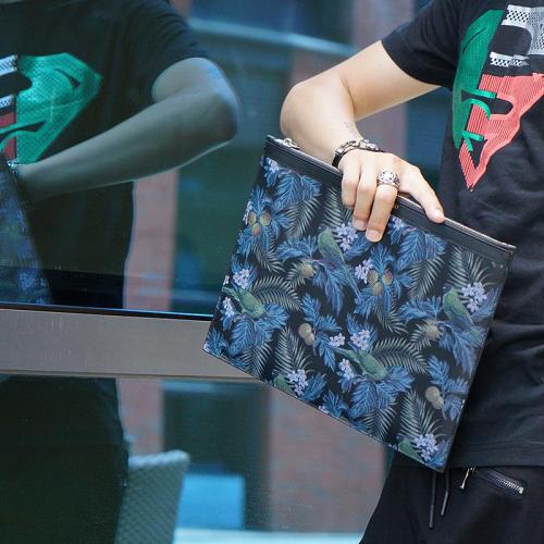 Handmade Leather Mens Clutch Parrots Cool Slim Wallet Zipper Clutch Wristlet Wallet for Men