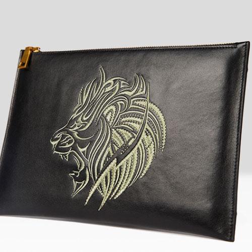 Handmade Leather Mens Clutch Cool Slim Lion Wallet Zipper Clutch Wristlet Wallet for Men