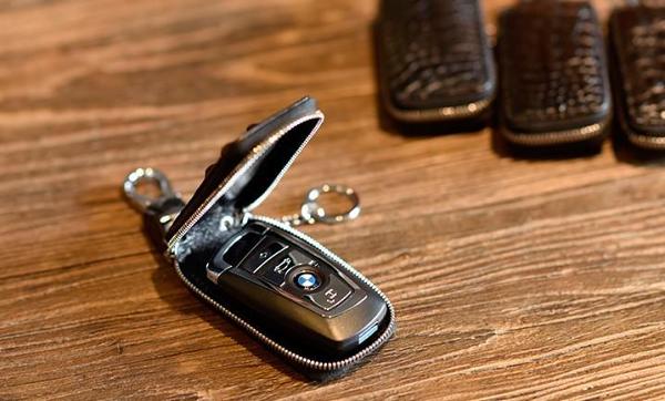 Handmade Leather Mens Cool Car Key Wallet Car Key Holder Car Key Case for Men