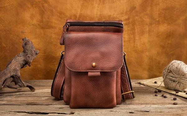 Cool Brown Leather Mens Belt Pouch Mini Shoulder Bag Belt Bag For Men