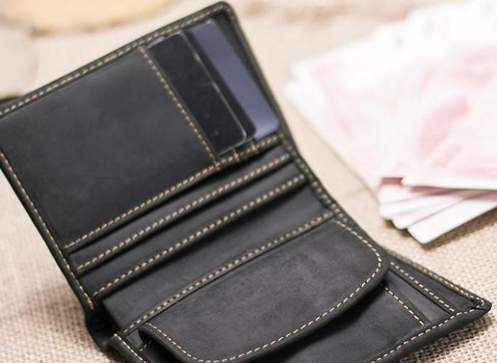 Leather Men Slim Small Wallet Bifold Small Vintage Wallet for Men
