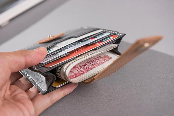 Handmade Leather Mens Cool Short Wallet Card Holder Small Card Slim Wallets for Men