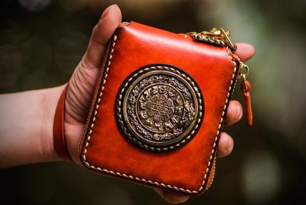 Handmade Leather Small Tibetan Tooled Mens billfold Wallet Cool Chain Wallet Biker Wallet for Men