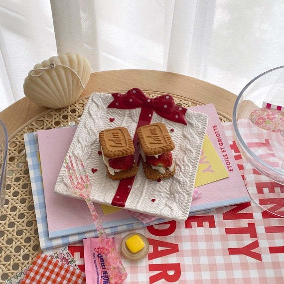 Cute Red Ribboned Gift Shape Ceramic Dessert Plate