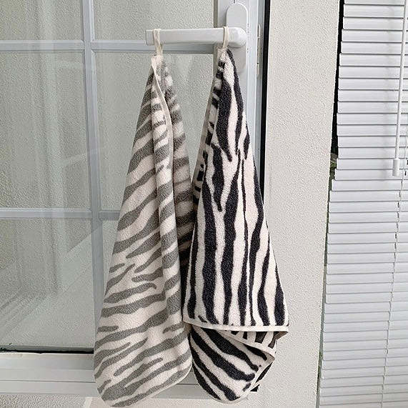 Cute Zebra Pattern Coral Fleece Soft Throw Towel & Blanket Set